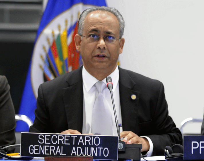 En la imagen, el Secretario General Adjunto de la OEA, Albert Ramdin, en la inauguración de la reunión