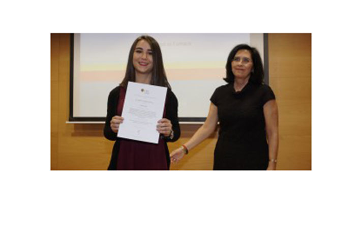 Una alumna de la Universidad CEU San Pablo recibe el premio de investigación Cátedra Janssen-Cilag