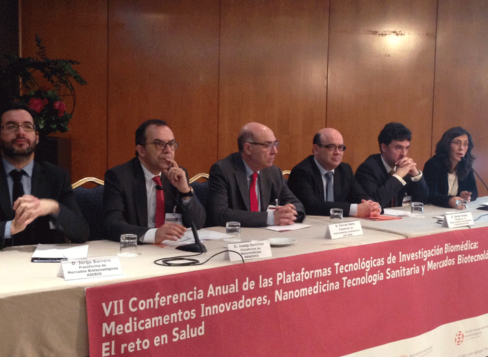 De izquierda a derecha, Jorge Barrero, Plataforma de Mercados Biotecnológicos; Josep Samitier, Plataforma de Nanomedicina; Ferrán Sanz y Javier Urzay, Plataforma de Medicamentos Innovadores, y Angel Lanuza y Ana Arce, Plataforma de Tecnología Sanitaria