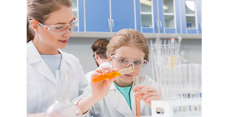 La biotecnología, aliada clave para reducir la brecha de género en el ámbito científico