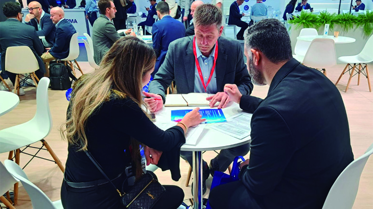 Ercros presenta en CPHI Milán su experiencia en principios activos farmacéuticos 