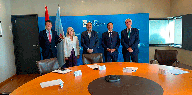 El presidente de Cofares se reúne con el consejero de Sanidad de Galicia