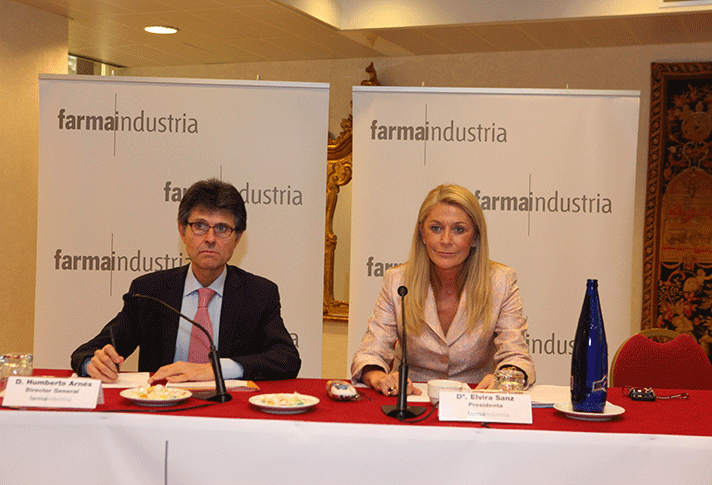 Humberto Arnés y Elvira Sanz, director general y presidenta, respectivamente, de Farmaindustria
