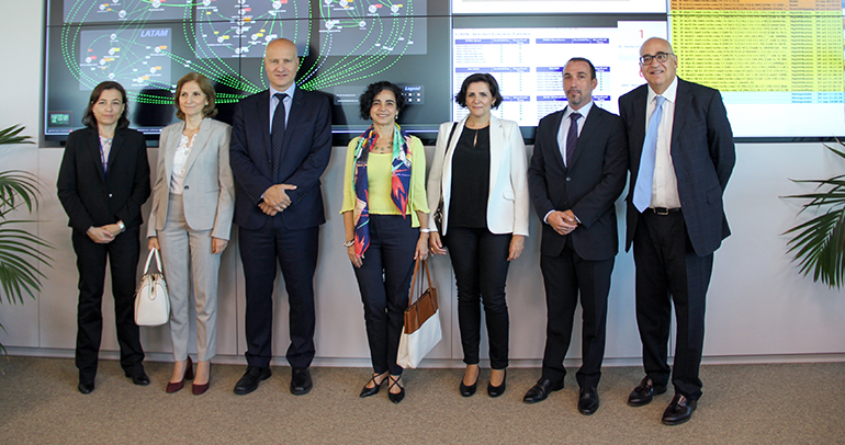 La directora general de Farmacia visita el centro de excelencia informática de Roche