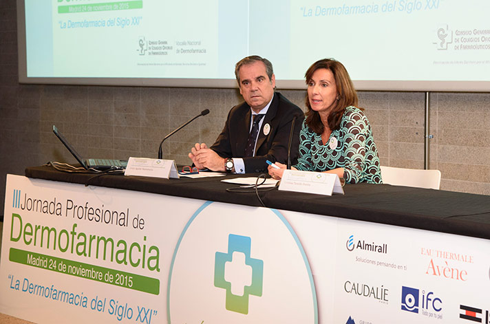 La III jornada profesional sobre dermofarmacia organizada por el CGCOF reunió a más de 260 profesionales