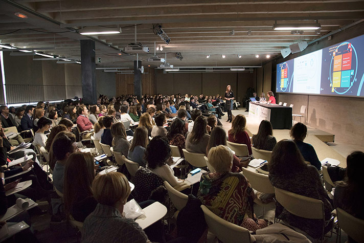 La III jornada profesional sobre dermofarmacia organizada por el CGCOF reunió a más de 260 profesionales