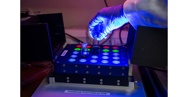 descubrimiento-quimico-inesperado-podria-revolucionar-industria-farmaceutica-tras-experimento-fallido