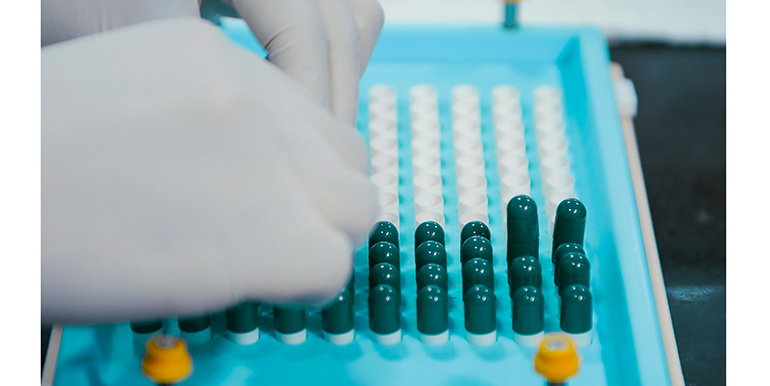 La transformación del sector farmacéutico eleva la necesidad de formación específica
