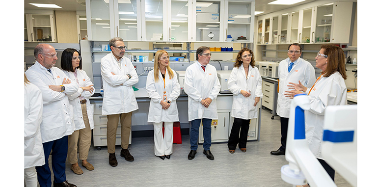 gsk-abre-puertas-su-sede-en-tres-cantos-al-consejero-sanidad-castilla--mancha