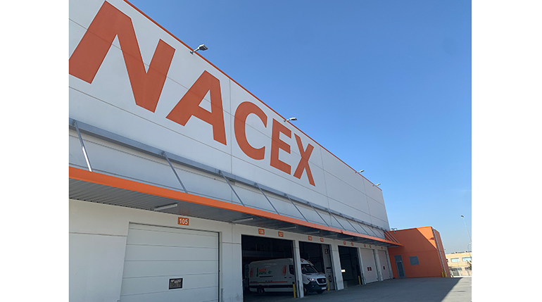Más de 147 toneladas de plástico recogidas por NACEX y ASDENT para impulsar la investigación de la enfermedad de Dent