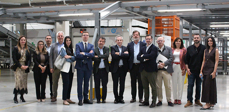 La Comisión de Laboratorios de ASPE se reúne en el centro logístico de NACEX en Coslada