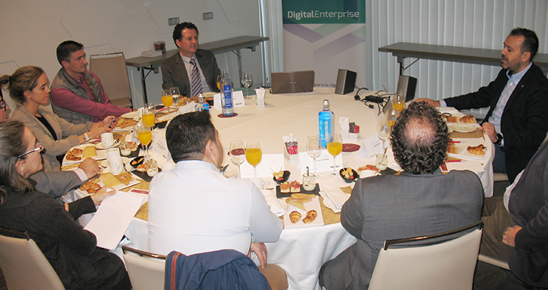 Mesa redonda sobre la digitalización de la industria farmacéutica