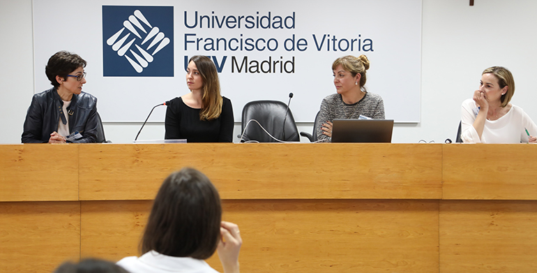 Expertos en medicamentos de terapia avanzada participan en una mesa redonda organizada por la UFV