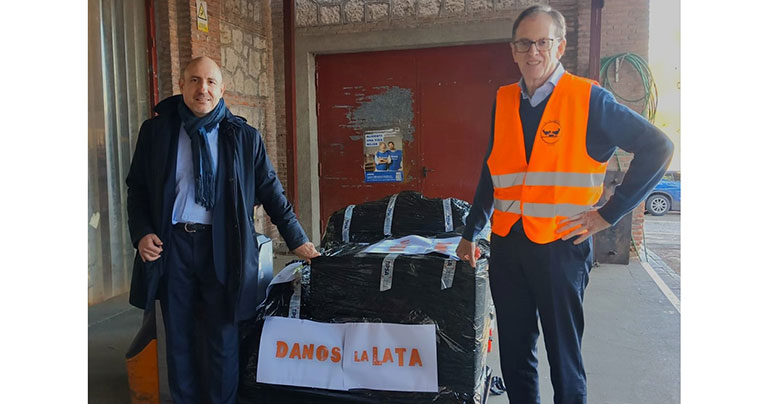 TIPSA recoge cerca de dos toneladas de alimentos durante su campaña solidaria “danos la lata”