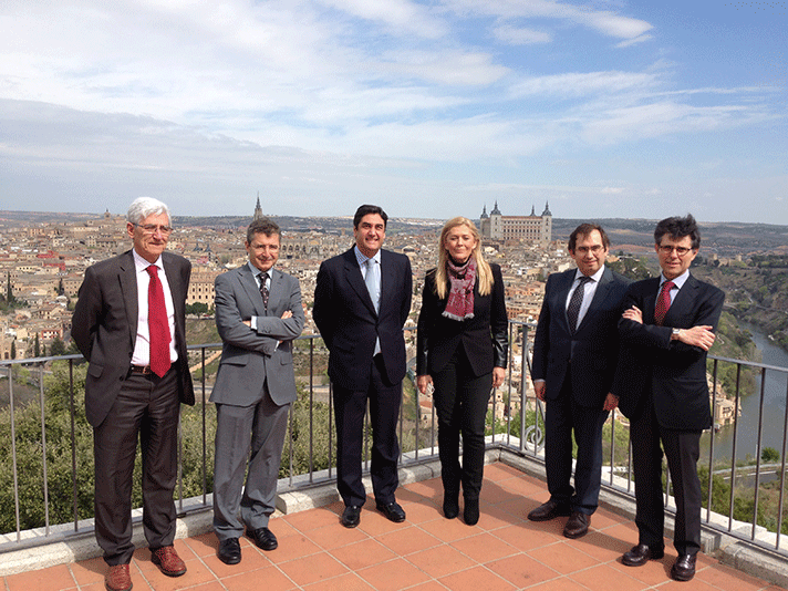 XVII Foro FARMAINDUSTRIA-comunidades autónomas en Toledo