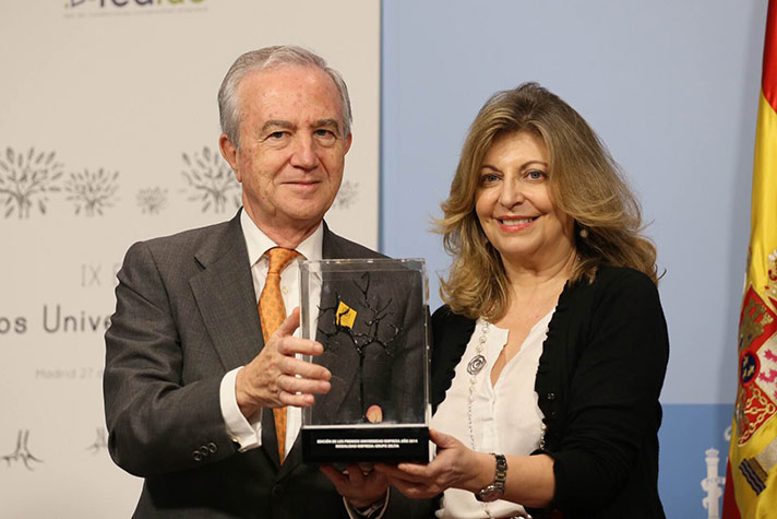 José María Fernández Sousa recoge el premio otorgado a Zeltia